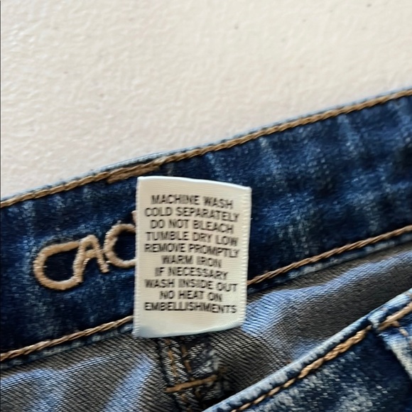 Cache Blue High‎ Rise Jeans with Distressed Details - Picture 11 of 14